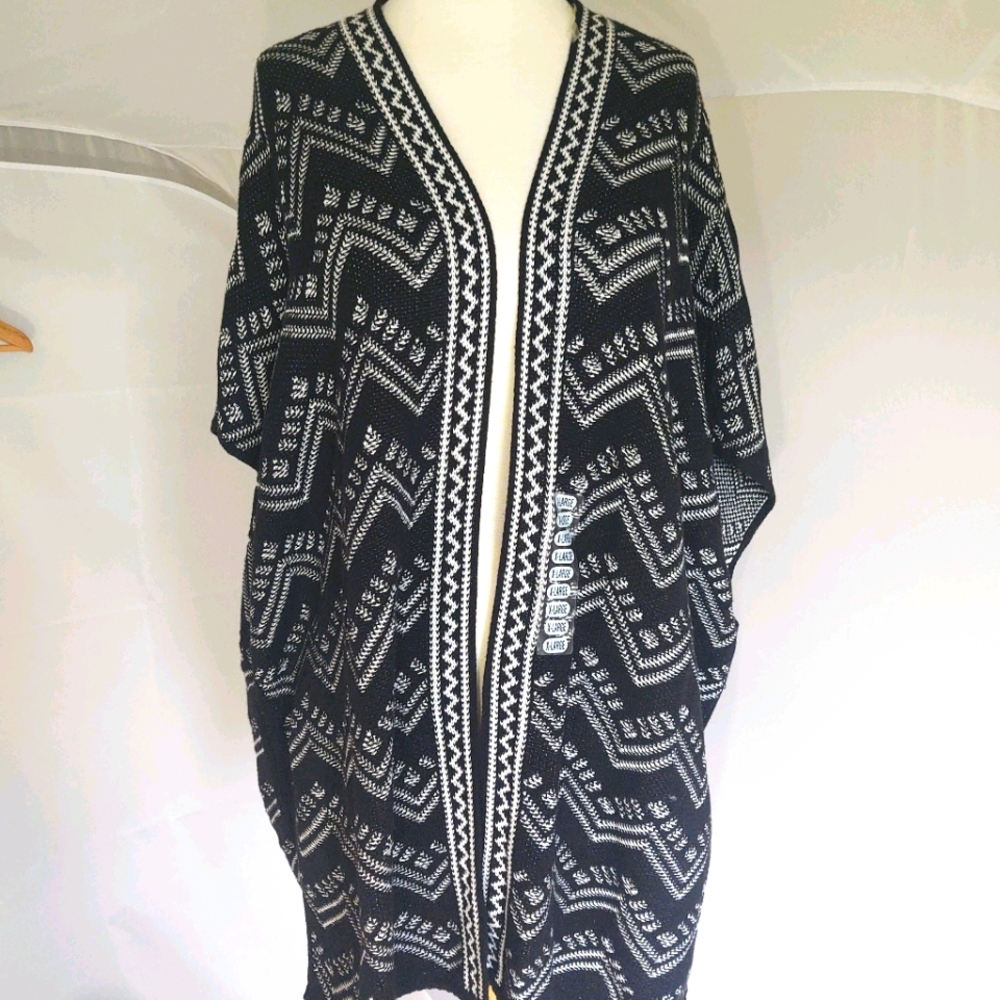 eight eight eight Open Sweater Chevron Knit